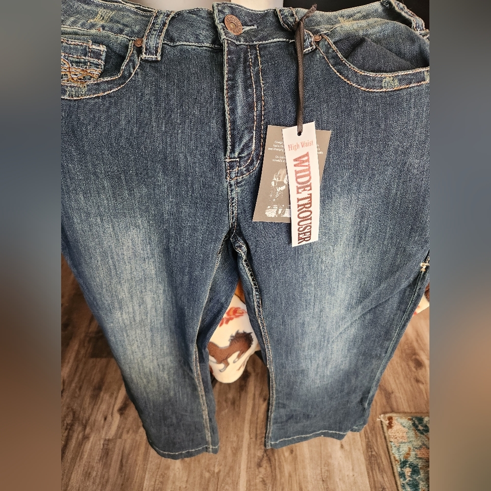 Cowgirl Tuff size 32R